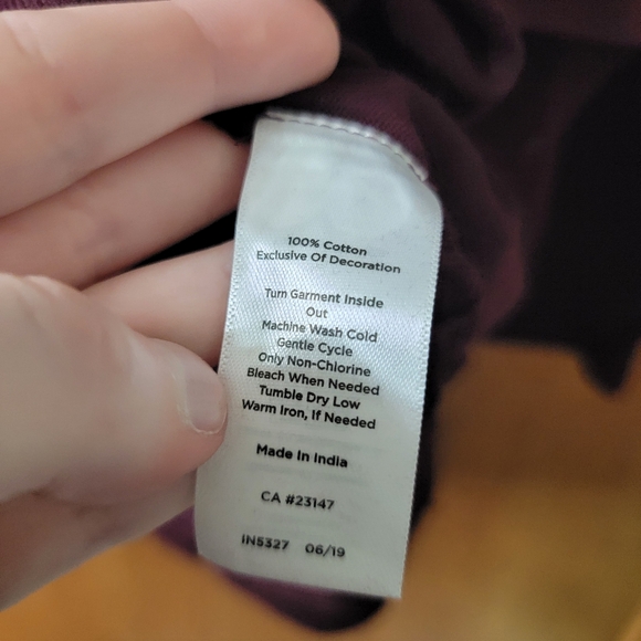 Talbots Authentic Tee Equestrian Club Dark Burgundy/Gold Size Small - Picture 5 of 8